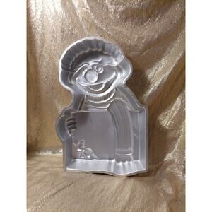 WILTON ERNIE SESAME STREET CAKE PAN #502-3614 VINTAGE 1983 Holiday Christmas